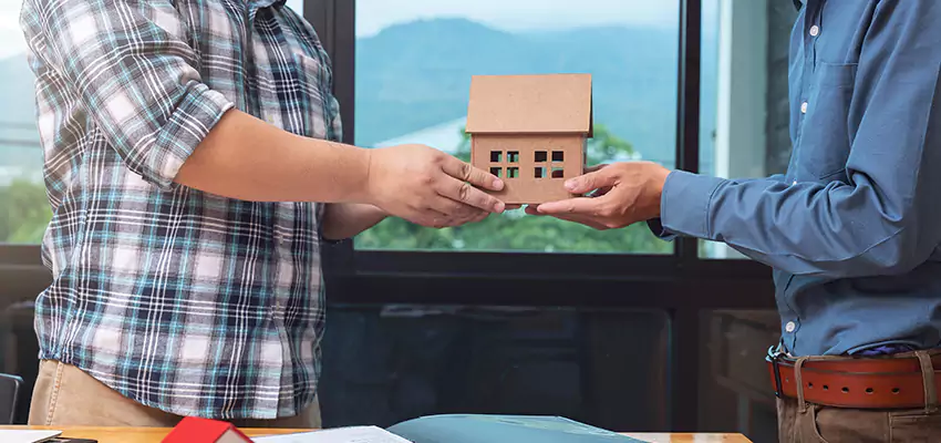 How We Determine Your Sell House with Reverse Mortgage Offer in Merrick, NY?